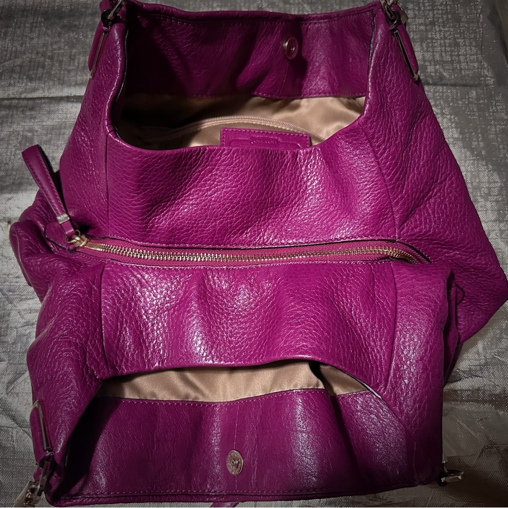 Vintage Coach Pink Hobo Bag with Luxurious Leather and Relaxed Design - Picture 16 of 16